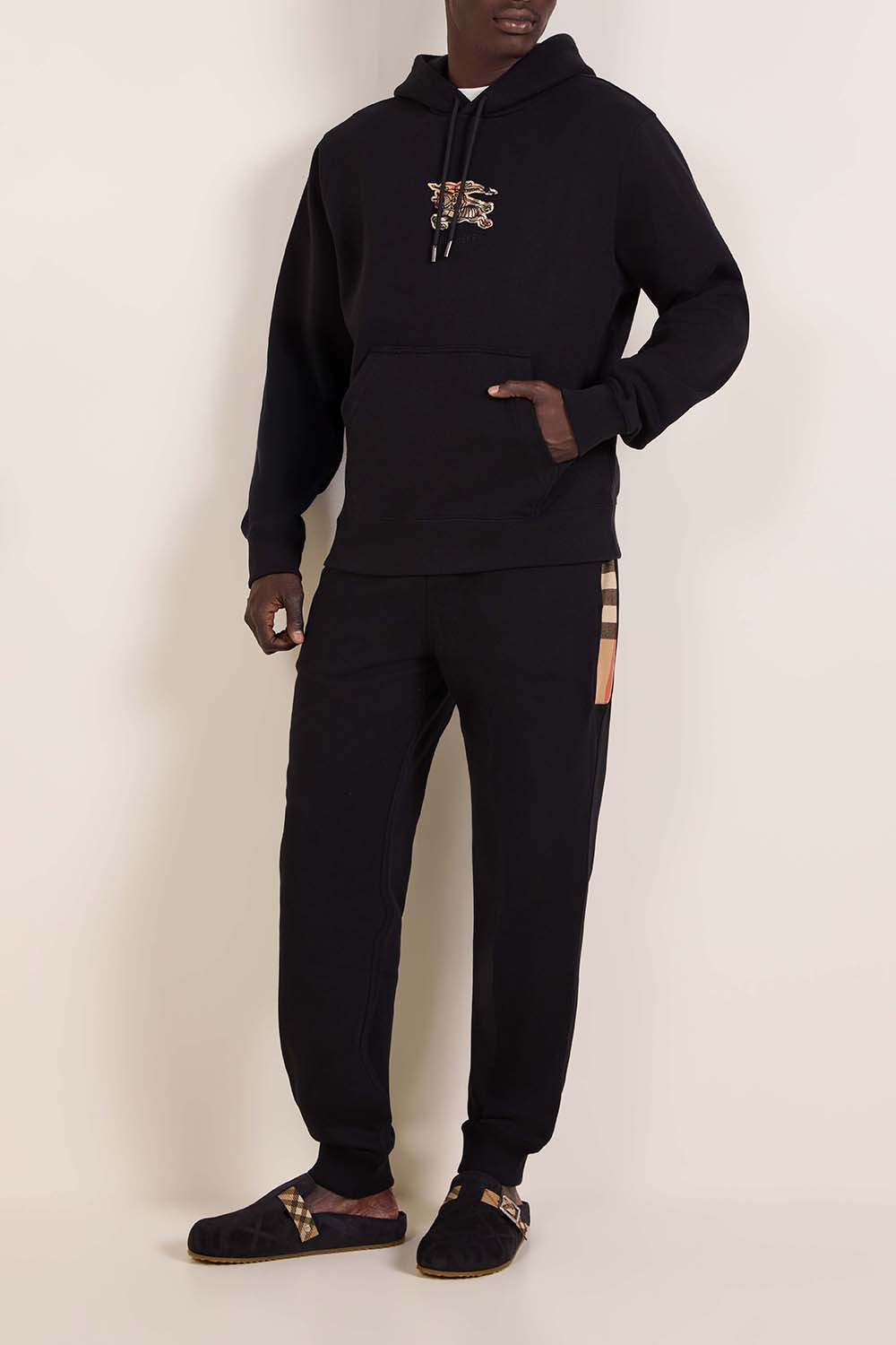 סווטשירט קפוצ'ון